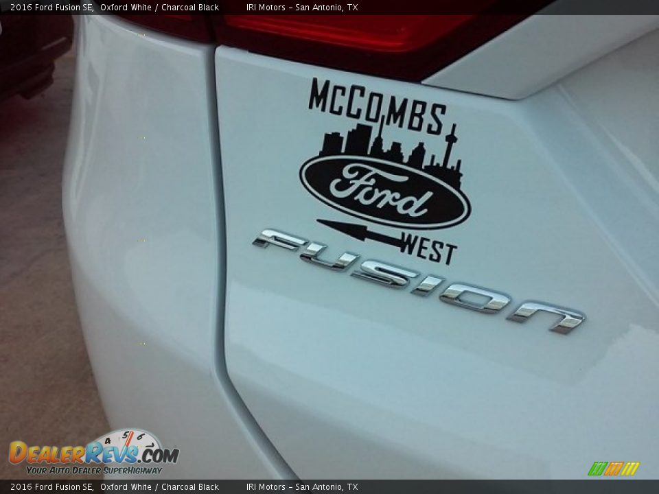 2016 Ford Fusion SE Oxford White / Charcoal Black Photo #12