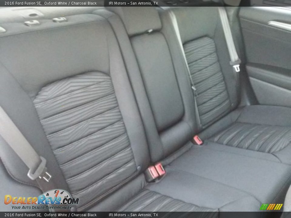 2016 Ford Fusion SE Oxford White / Charcoal Black Photo #15