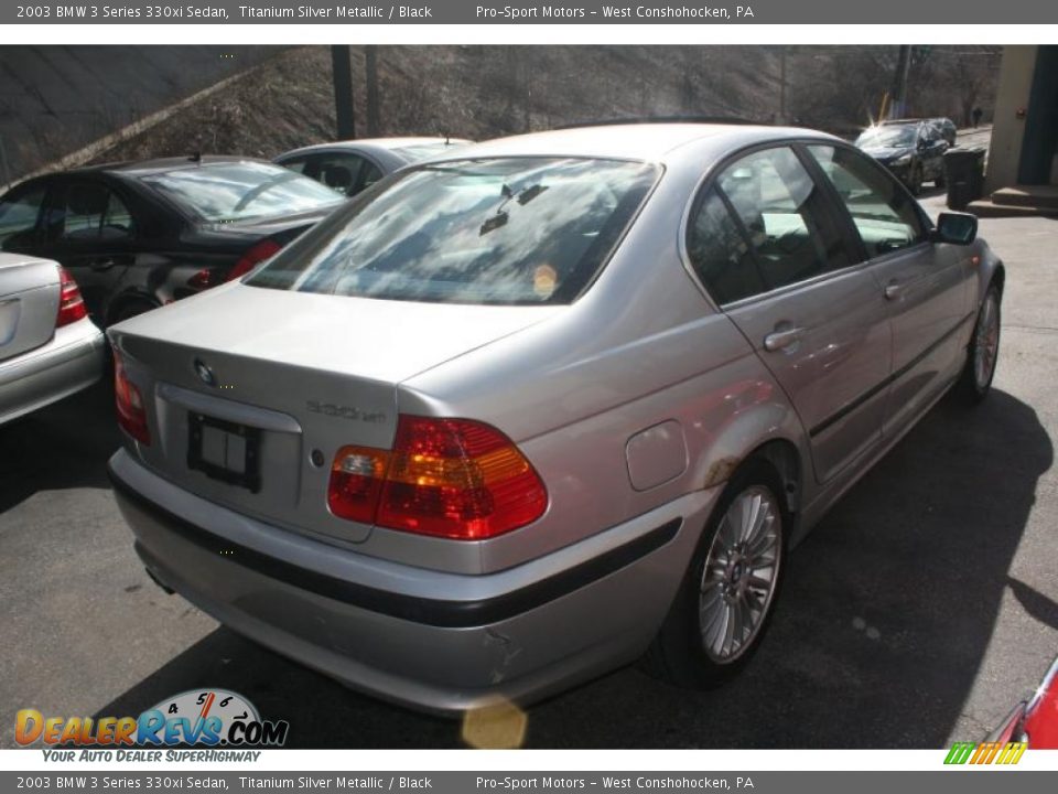 2003 BMW 3 Series 330xi Sedan Titanium Silver Metallic / Black Photo #6