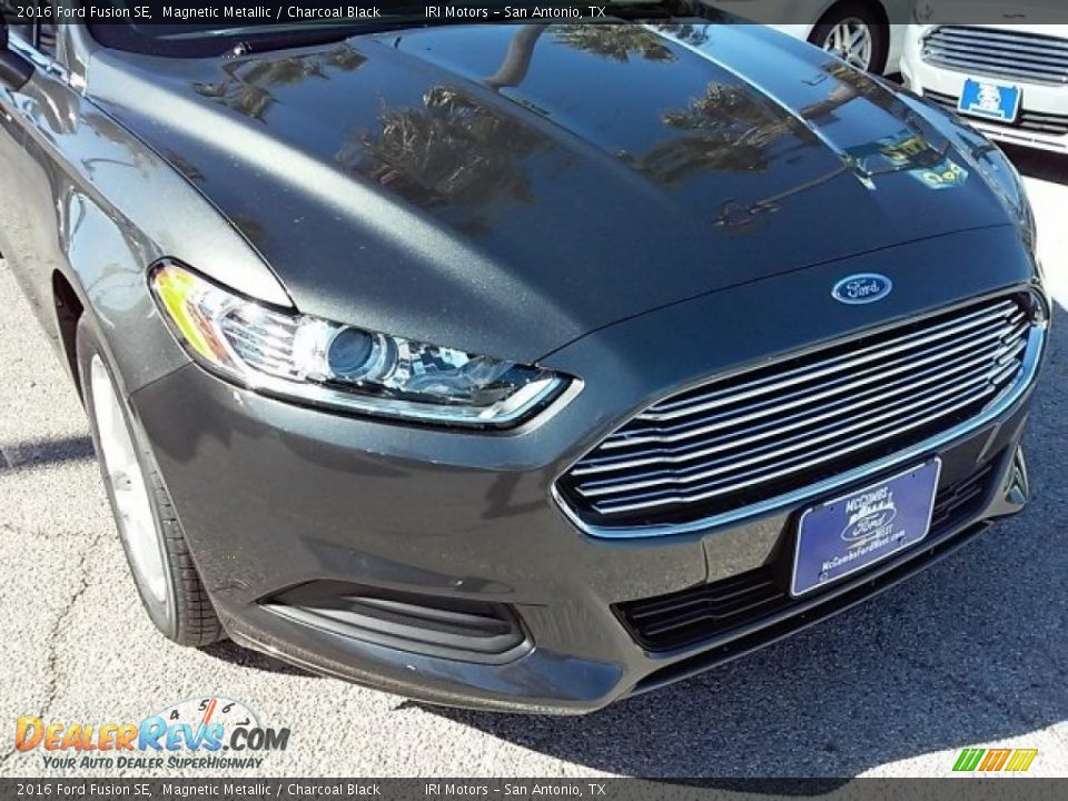 2016 Ford Fusion SE Magnetic Metallic / Charcoal Black Photo #3