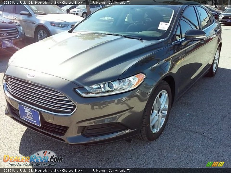 2016 Ford Fusion SE Magnetic Metallic / Charcoal Black Photo #7
