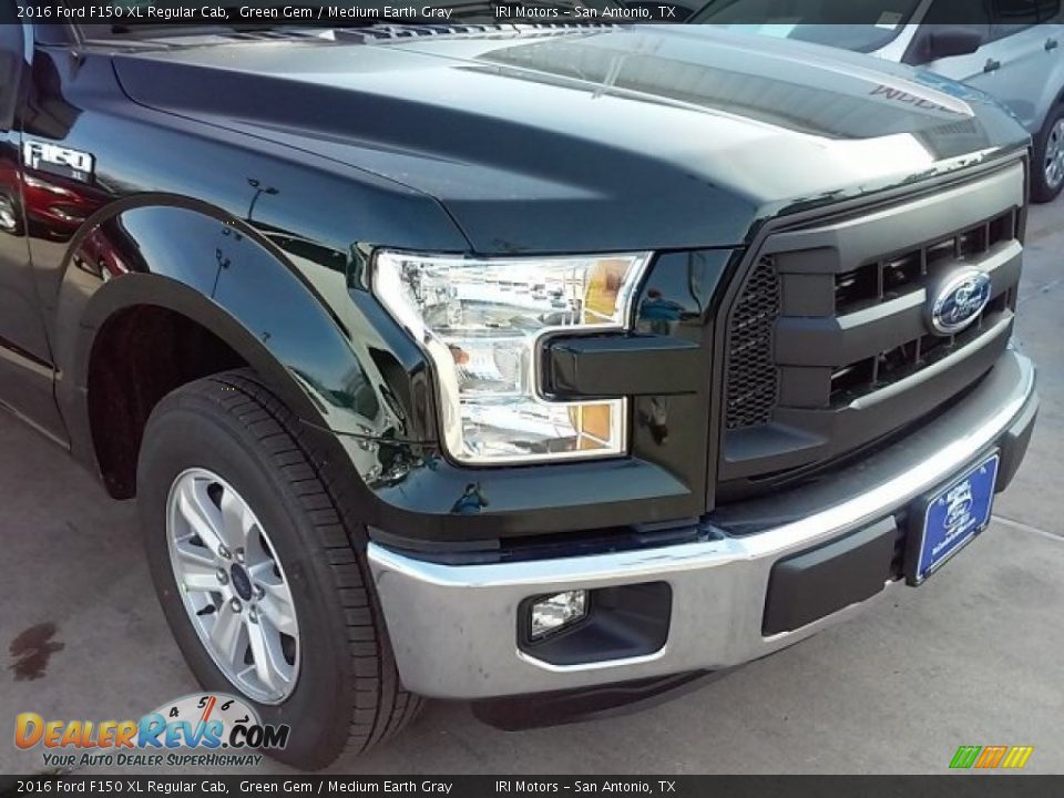 2016 Ford F150 XL Regular Cab Green Gem / Medium Earth Gray Photo #3