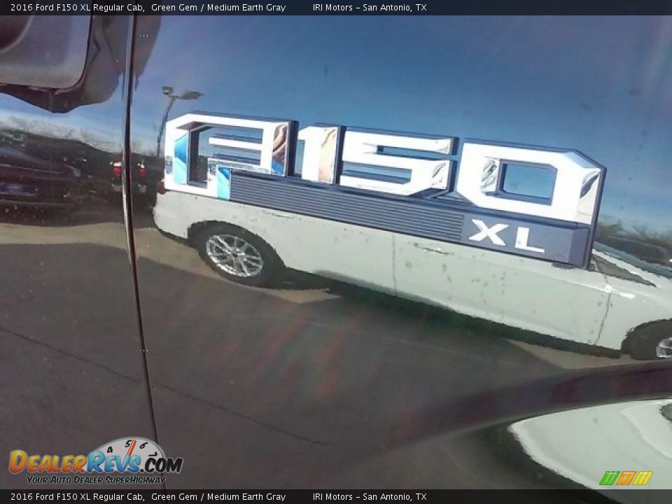 2016 Ford F150 XL Regular Cab Green Gem / Medium Earth Gray Photo #5