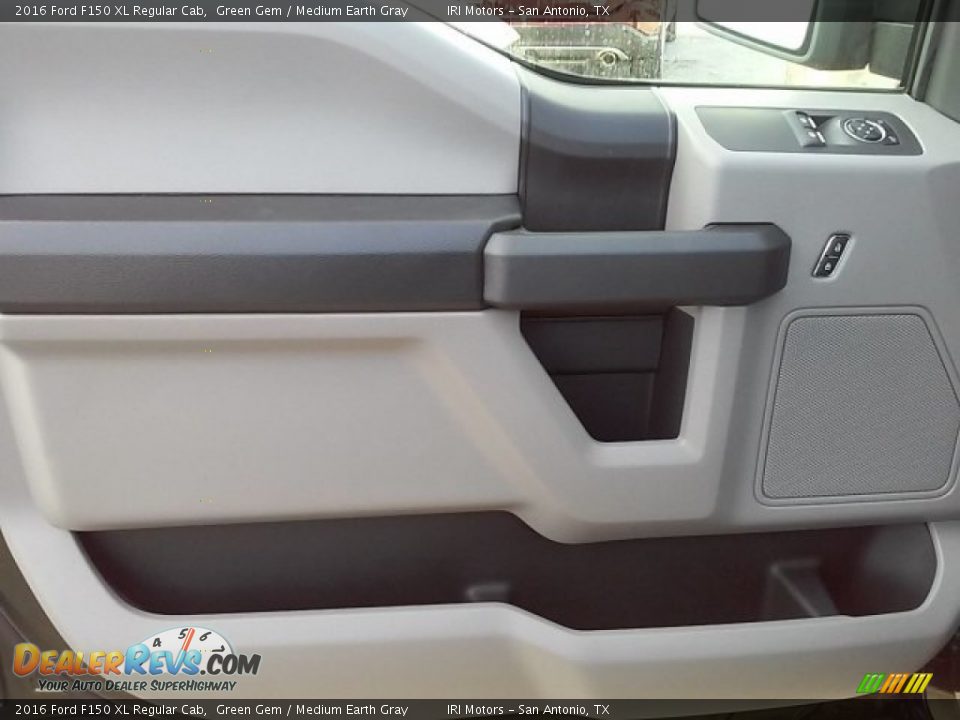 2016 Ford F150 XL Regular Cab Green Gem / Medium Earth Gray Photo #19