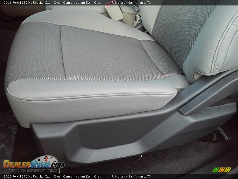 2016 Ford F150 XL Regular Cab Green Gem / Medium Earth Gray Photo #20