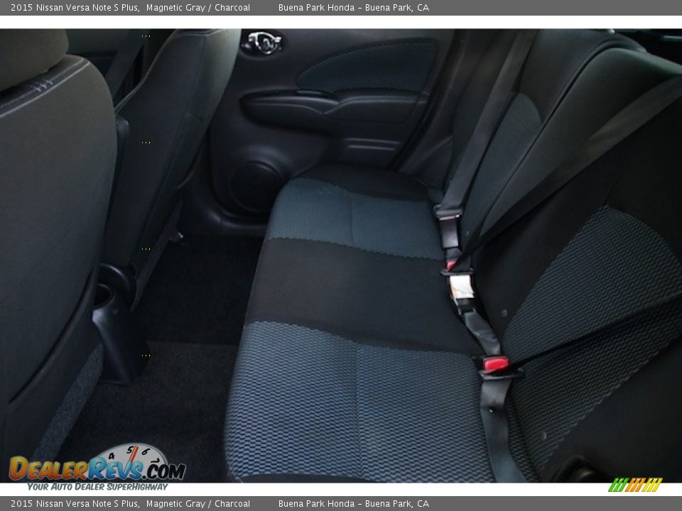2015 Nissan Versa Note S Plus Magnetic Gray / Charcoal Photo #4