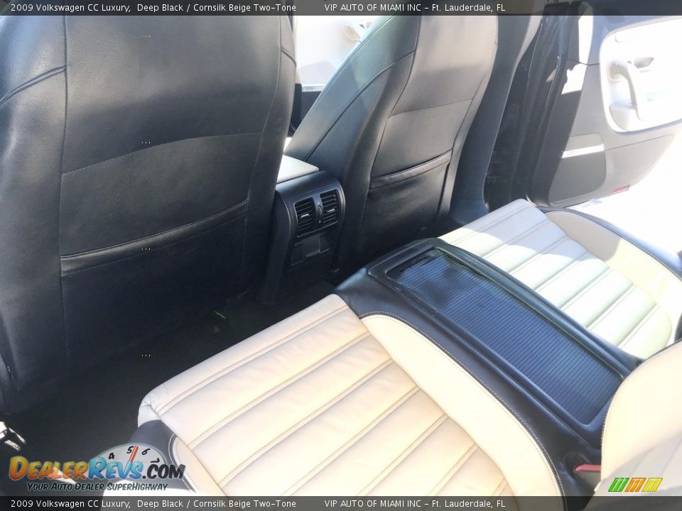 2009 Volkswagen CC Luxury Deep Black / Cornsilk Beige Two-Tone Photo #28