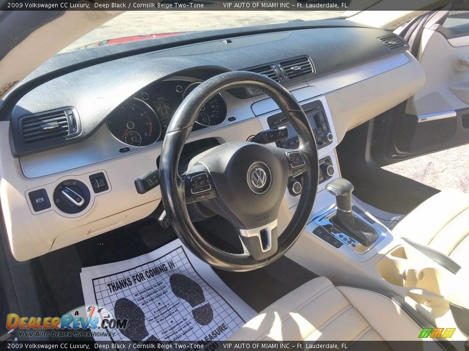 2009 Volkswagen CC Luxury Deep Black / Cornsilk Beige Two-Tone Photo #31