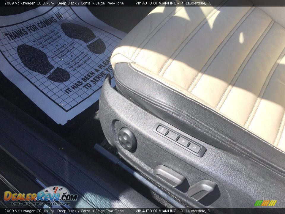 2009 Volkswagen CC Luxury Deep Black / Cornsilk Beige Two-Tone Photo #33
