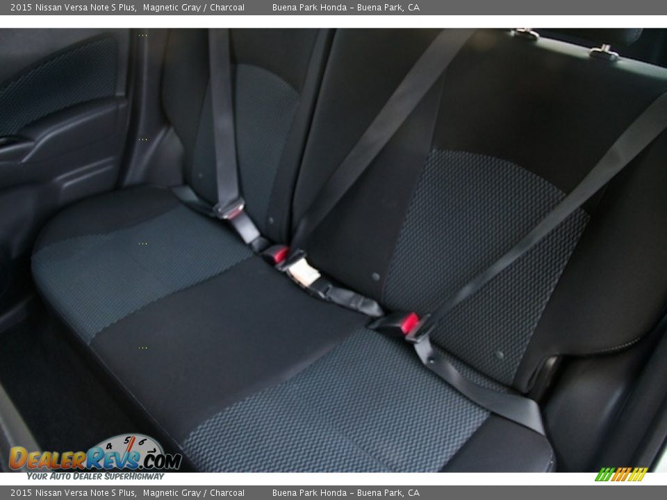 2015 Nissan Versa Note S Plus Magnetic Gray / Charcoal Photo #15