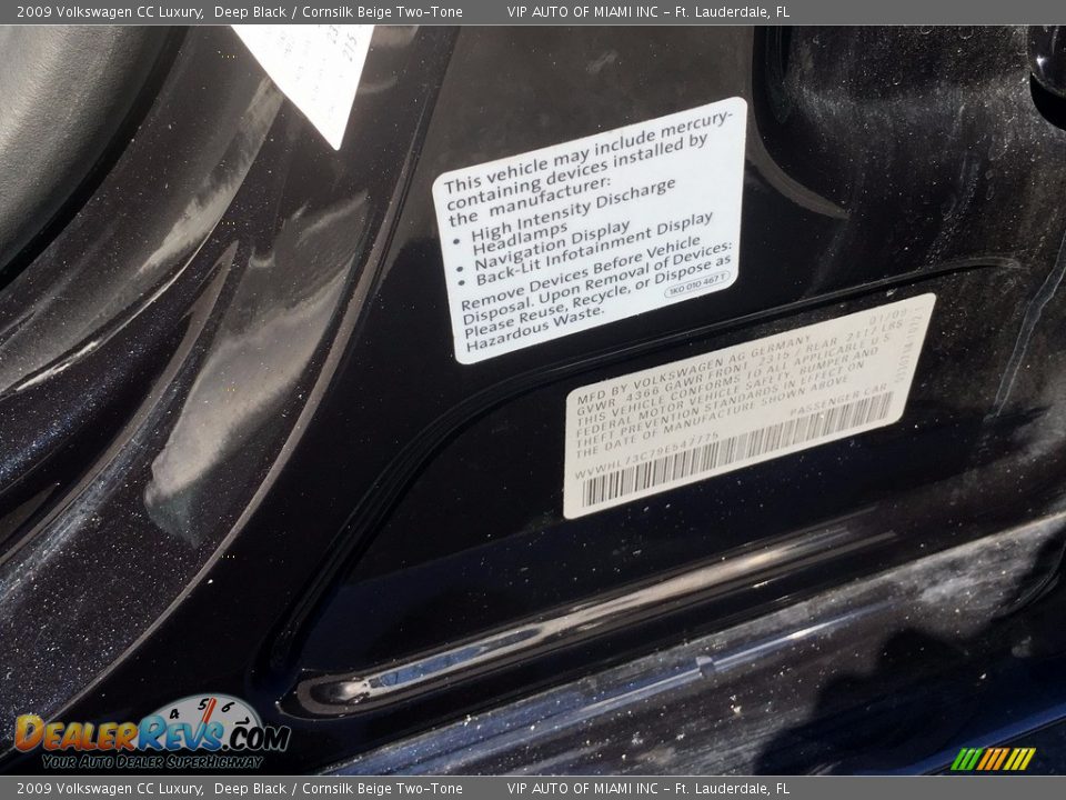 2009 Volkswagen CC Luxury Deep Black / Cornsilk Beige Two-Tone Photo #36