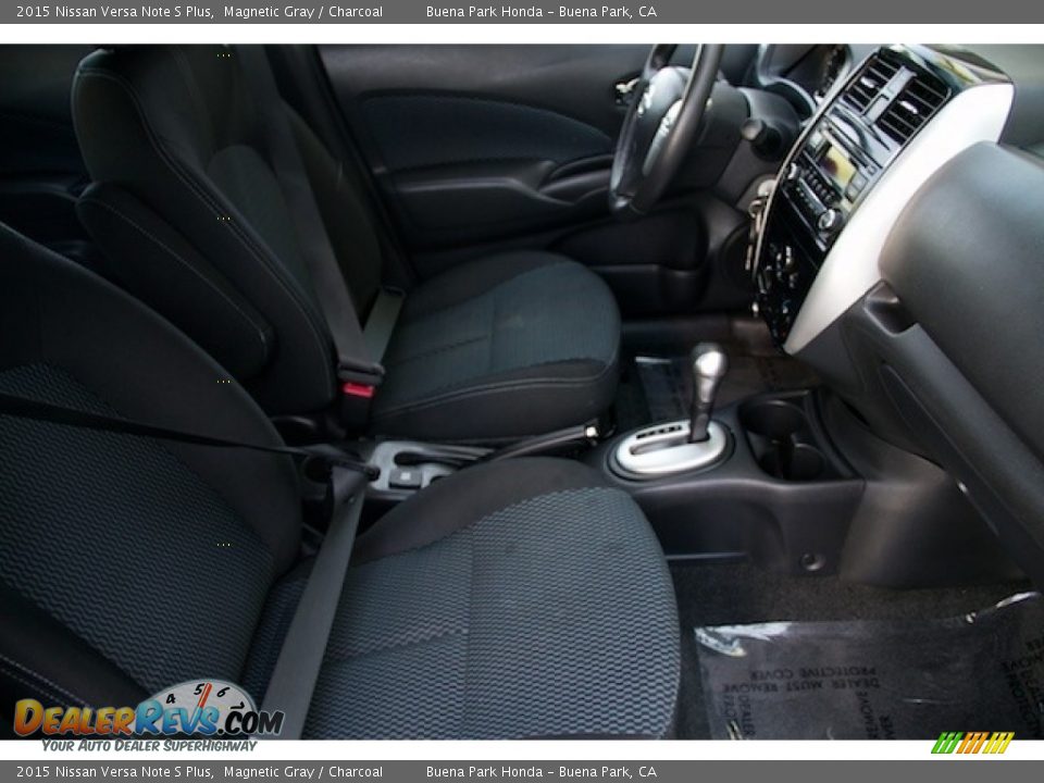 2015 Nissan Versa Note S Plus Magnetic Gray / Charcoal Photo #19