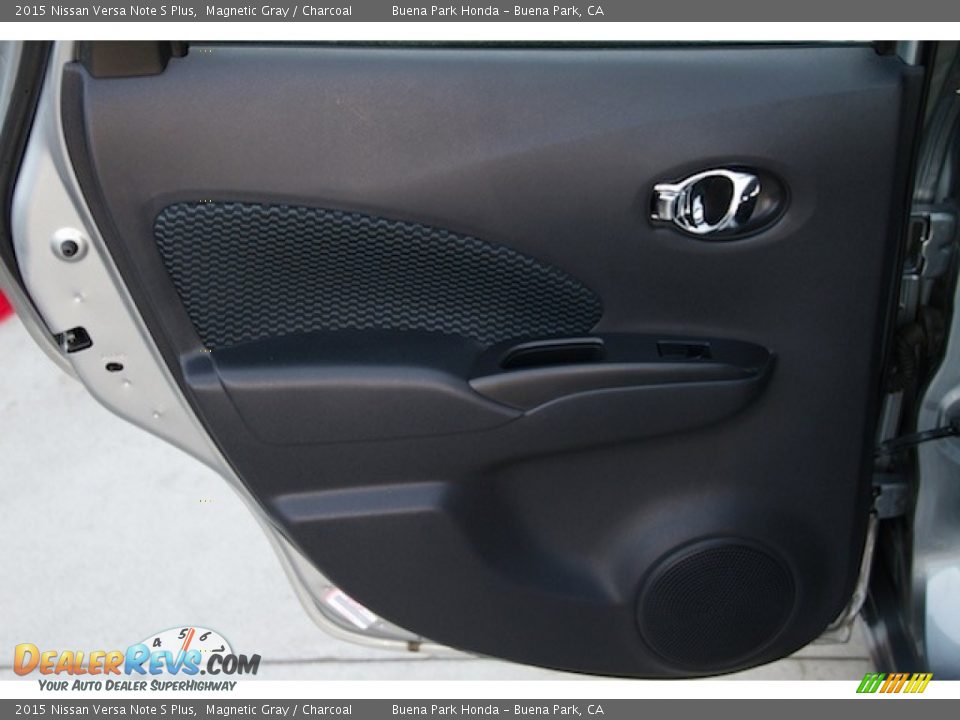 2015 Nissan Versa Note S Plus Magnetic Gray / Charcoal Photo #23