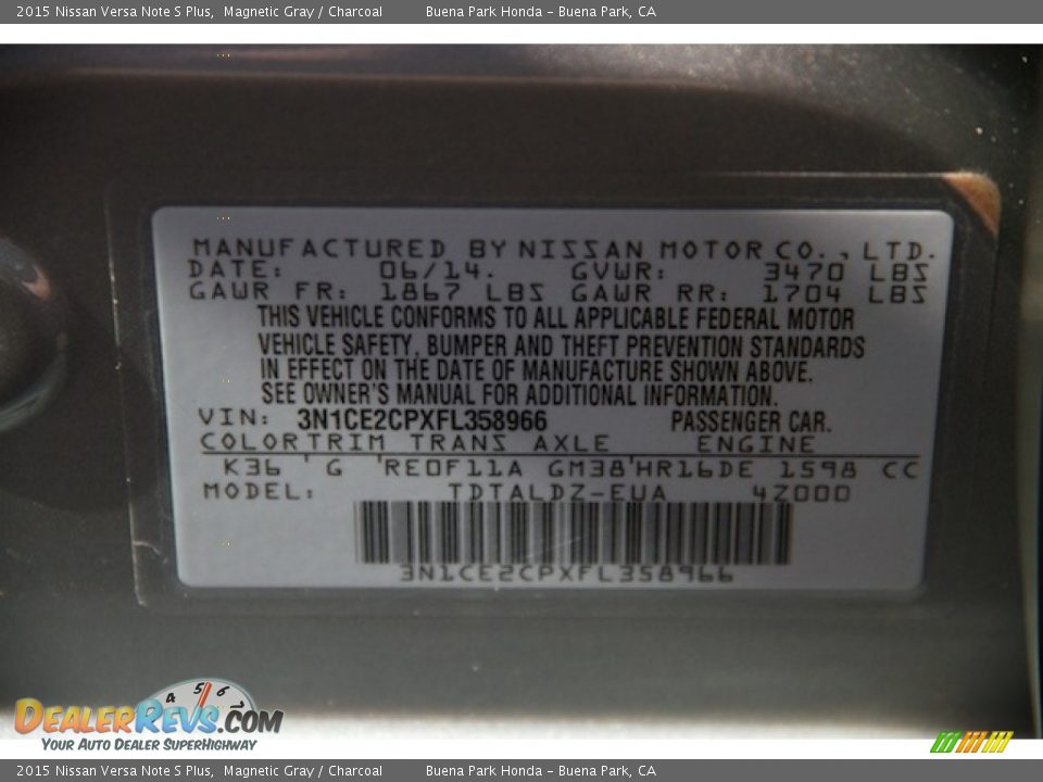 2015 Nissan Versa Note S Plus Magnetic Gray / Charcoal Photo #31