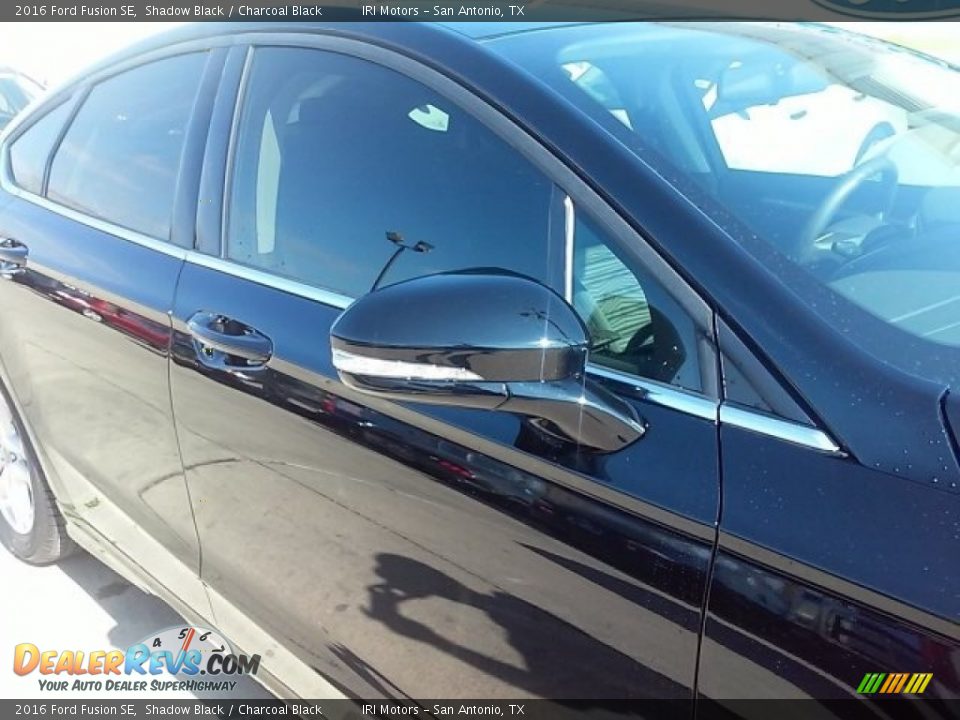 2016 Ford Fusion SE Shadow Black / Charcoal Black Photo #5
