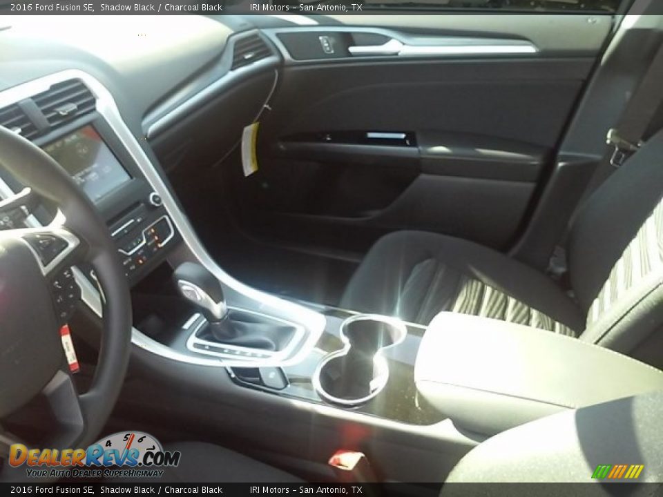 2016 Ford Fusion SE Shadow Black / Charcoal Black Photo #21