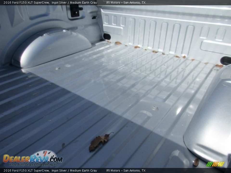 2016 Ford F150 XLT SuperCrew Ingot Silver / Medium Earth Gray Photo #8