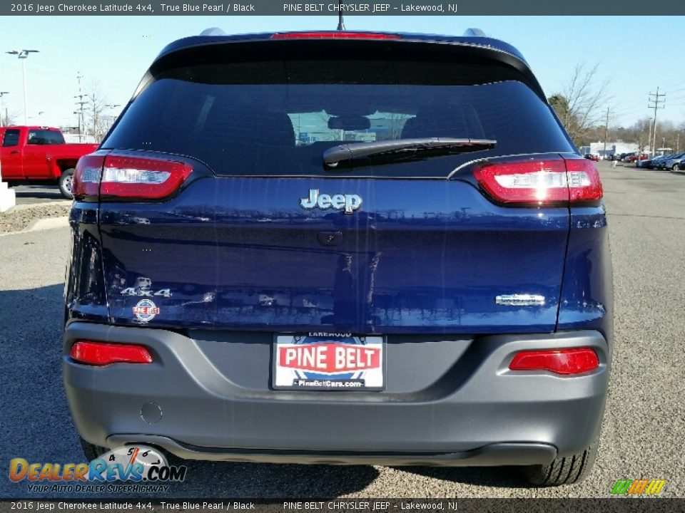 2016 Jeep Cherokee Latitude 4x4 True Blue Pearl / Black Photo #5
