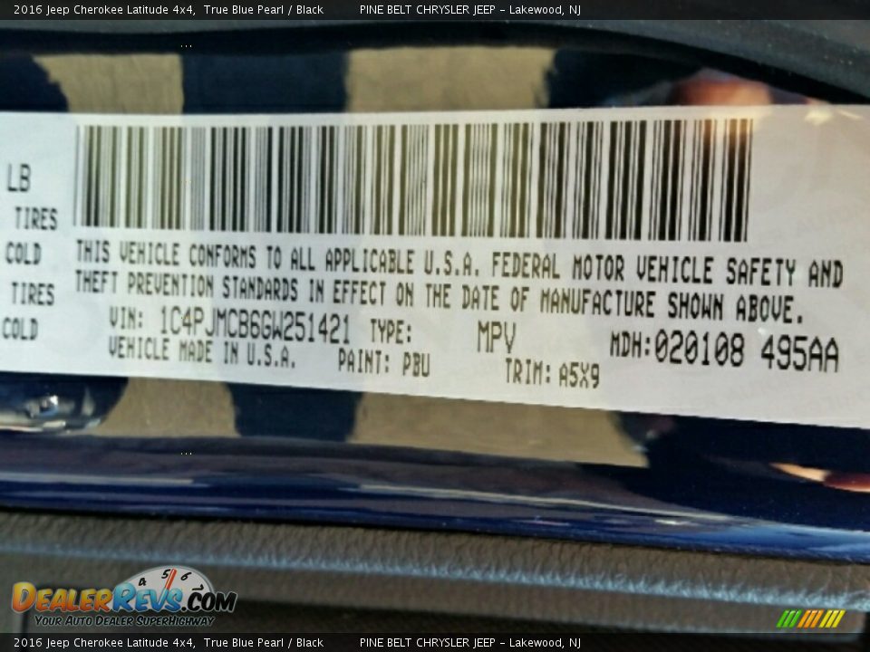 2016 Jeep Cherokee Latitude 4x4 True Blue Pearl / Black Photo #10