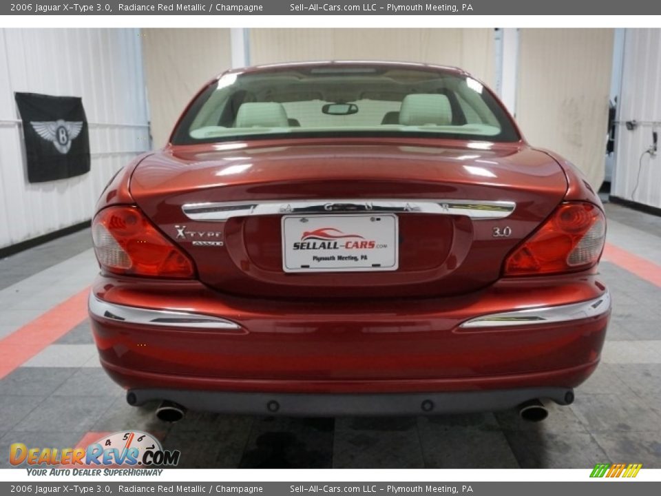 2006 Jaguar X-Type 3.0 Radiance Red Metallic / Champagne Photo #9