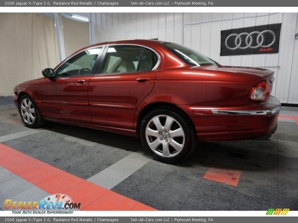 2006 Jaguar X-Type 3.0 Radiance Red Metallic / Champagne Photo #11
