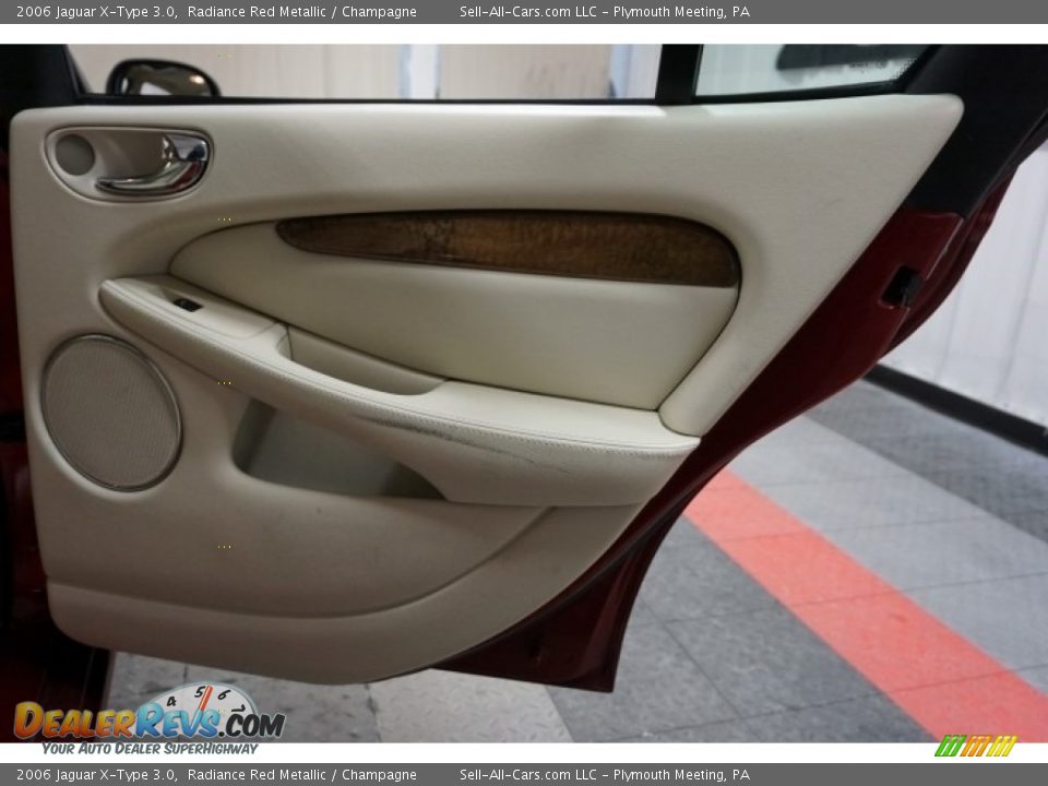 2006 Jaguar X-Type 3.0 Radiance Red Metallic / Champagne Photo #16