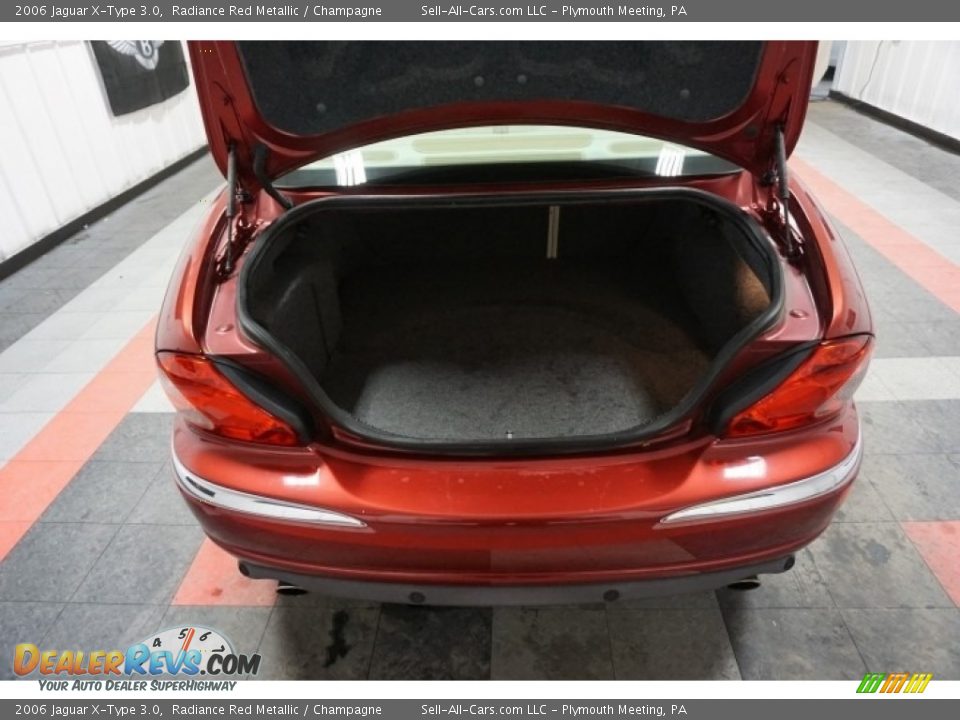 2006 Jaguar X-Type 3.0 Radiance Red Metallic / Champagne Photo #20