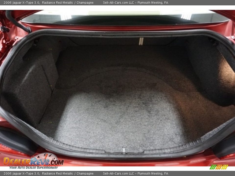 2006 Jaguar X-Type 3.0 Radiance Red Metallic / Champagne Photo #21