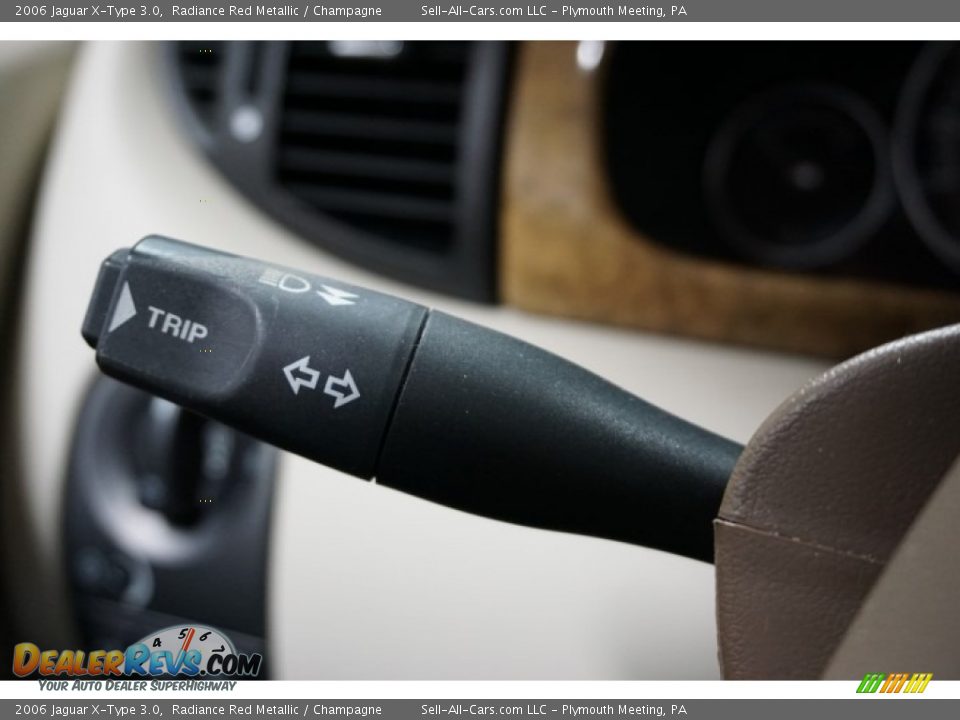 2006 Jaguar X-Type 3.0 Radiance Red Metallic / Champagne Photo #31
