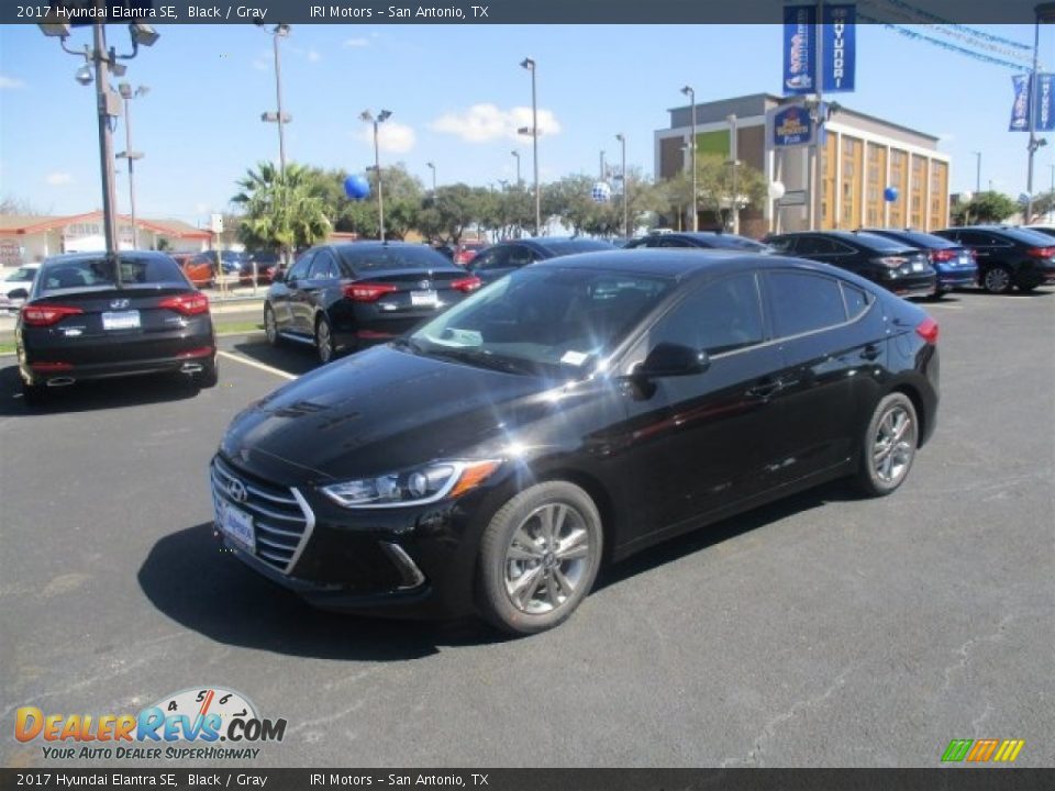 2017 Hyundai Elantra SE Black / Gray Photo #5