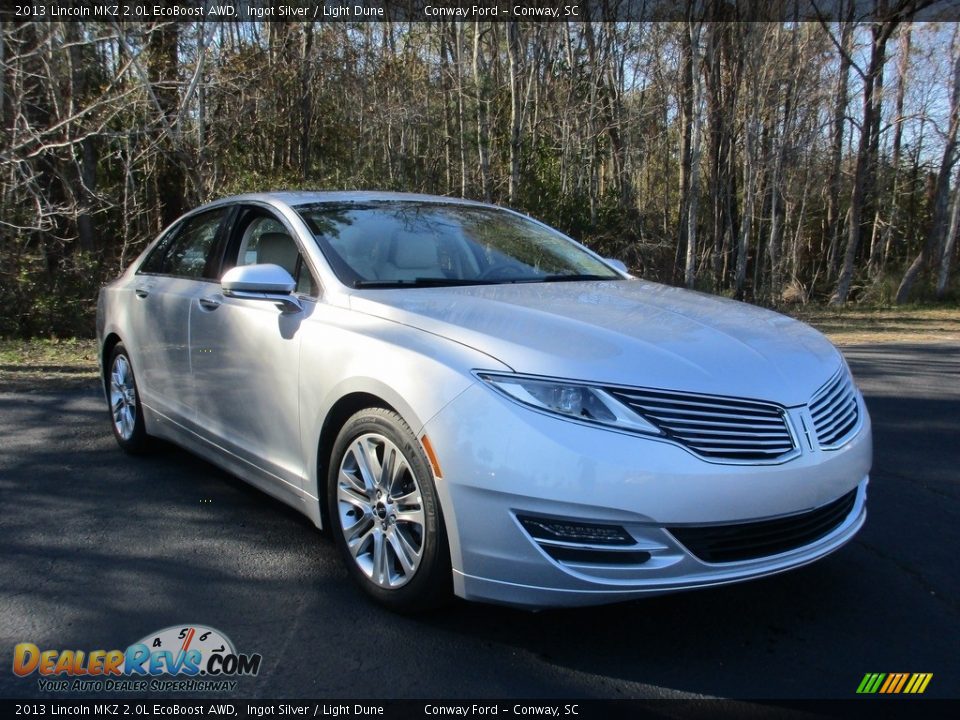 Front 3/4 View of 2013 Lincoln MKZ 2.0L EcoBoost AWD Photo #1