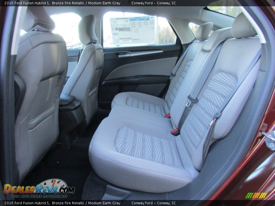 Rear Seat of 2016 Ford Fusion Hybrid S Photo #19