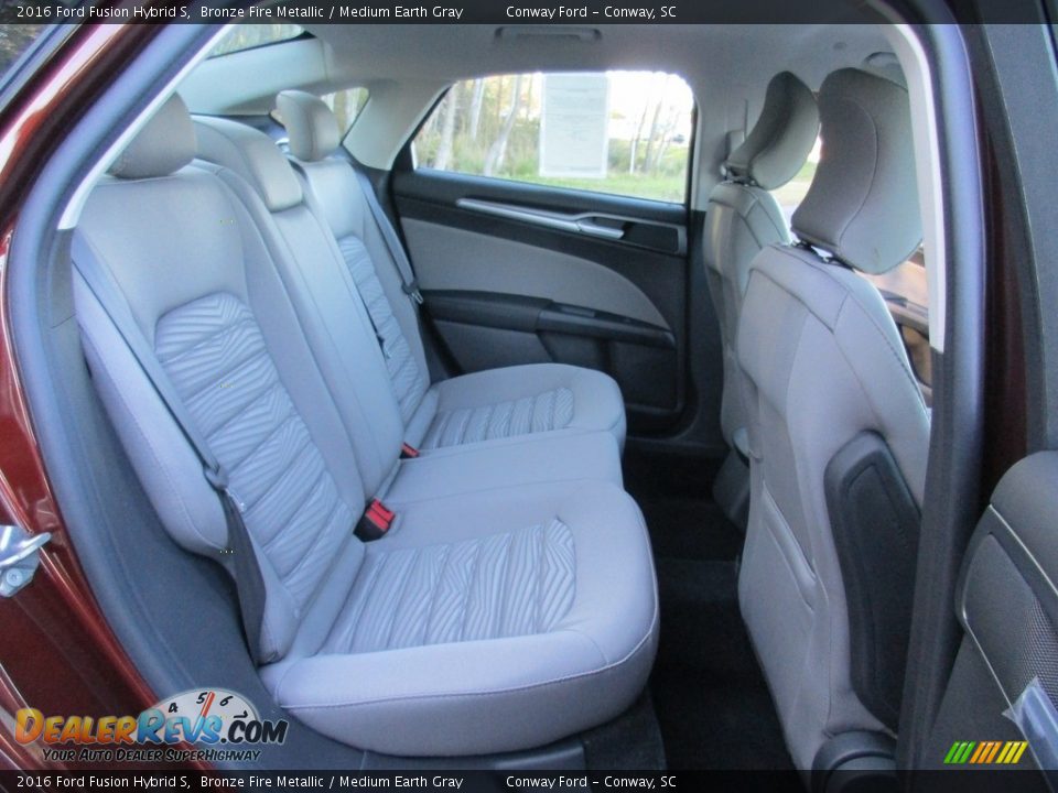 Rear Seat of 2016 Ford Fusion Hybrid S Photo #20