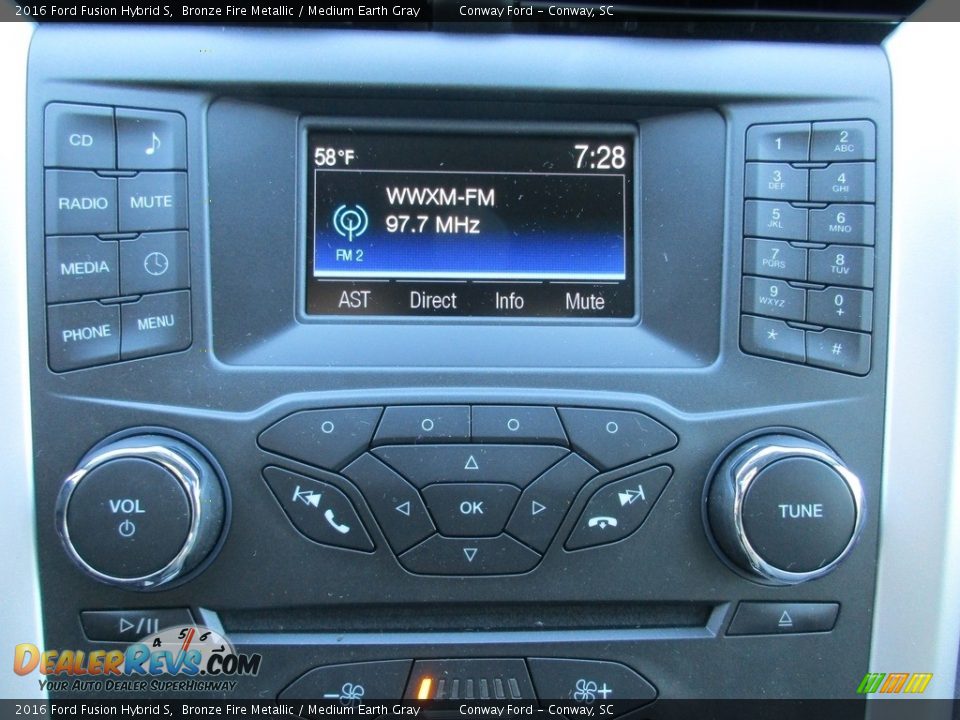 Controls of 2016 Ford Fusion Hybrid S Photo #28