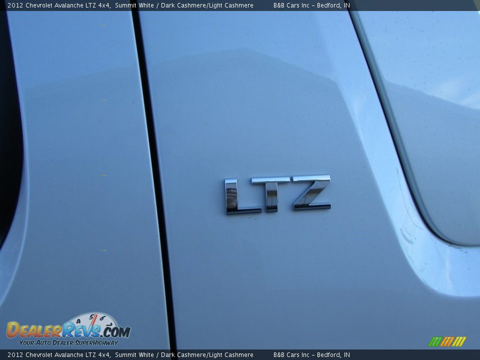 2012 Chevrolet Avalanche LTZ 4x4 Summit White / Dark Cashmere/Light Cashmere Photo #7