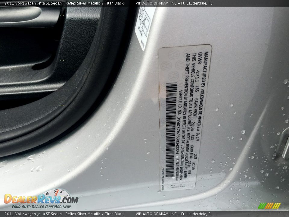 2011 Volkswagen Jetta SE Sedan Reflex Silver Metallic / Titan Black Photo #21