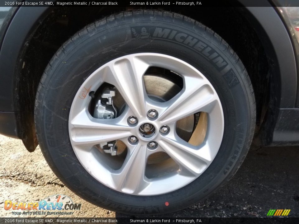 2016 Ford Escape SE 4WD Magnetic Metallic / Charcoal Black Photo #5