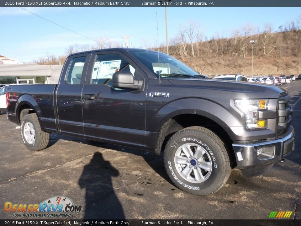 2016 Ford F150 XLT SuperCab 4x4 Magnetic / Medium Earth Gray Photo #1
