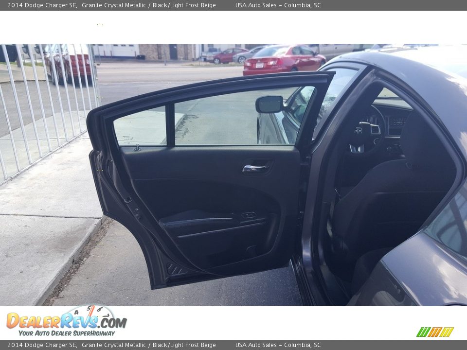 2014 Dodge Charger SE Granite Crystal Metallic / Black/Light Frost Beige Photo #9
