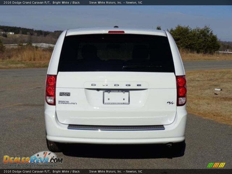 2016 Dodge Grand Caravan R/T Bright White / Black Photo #6