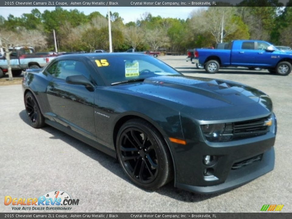 Front 3/4 View of 2015 Chevrolet Camaro ZL1 Coupe Photo #10