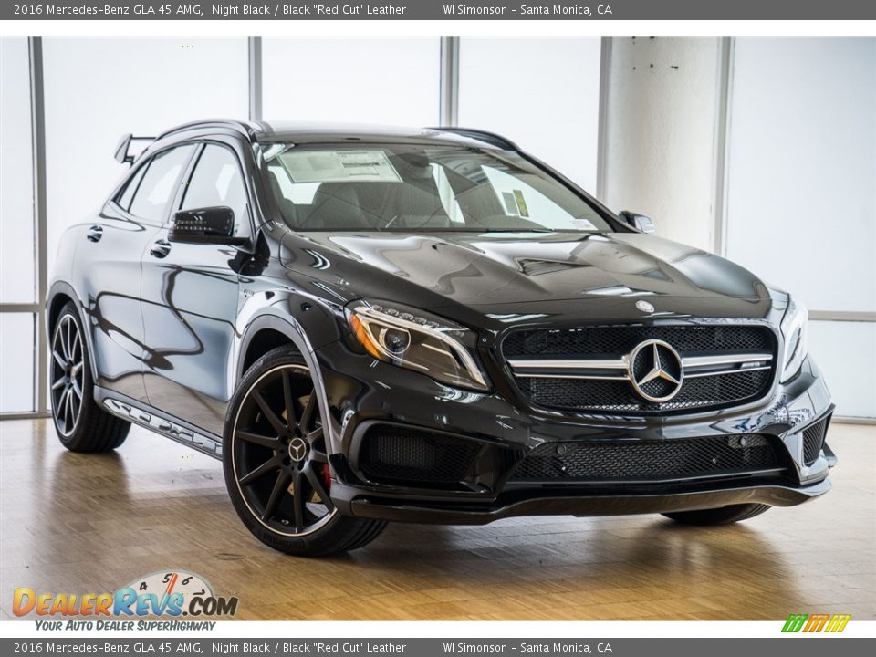 Front 3/4 View of 2016 Mercedes-Benz GLA 45 AMG Photo #12