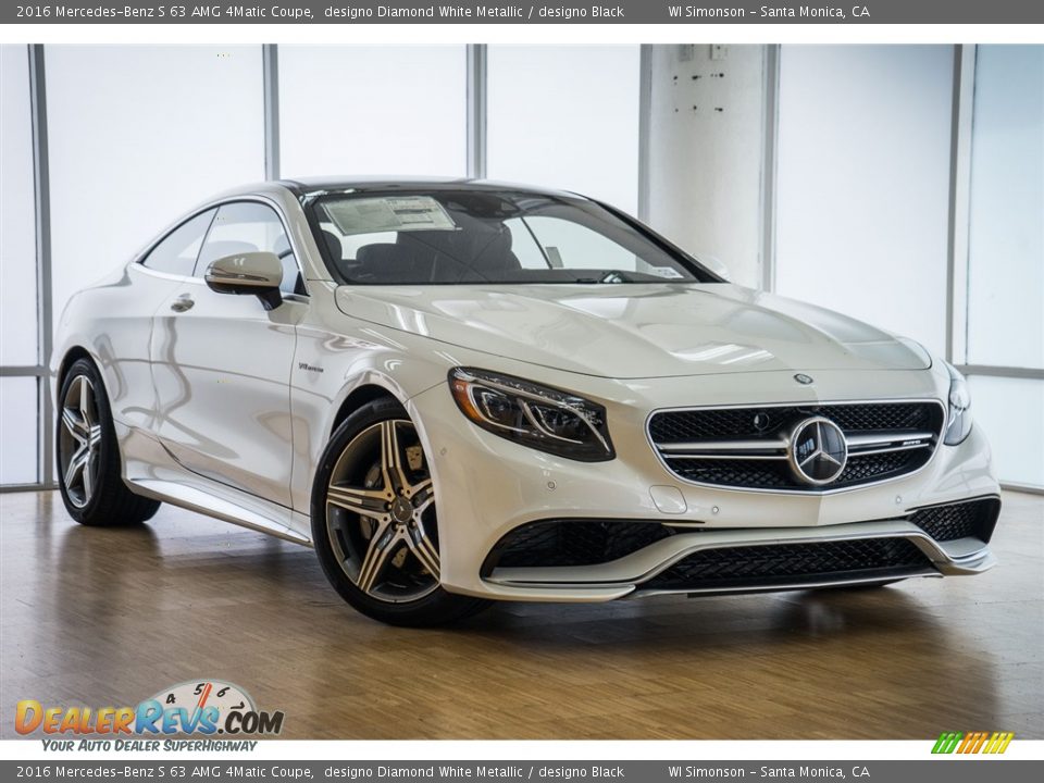 Front 3/4 View of 2016 Mercedes-Benz S 63 AMG 4Matic Coupe Photo #12