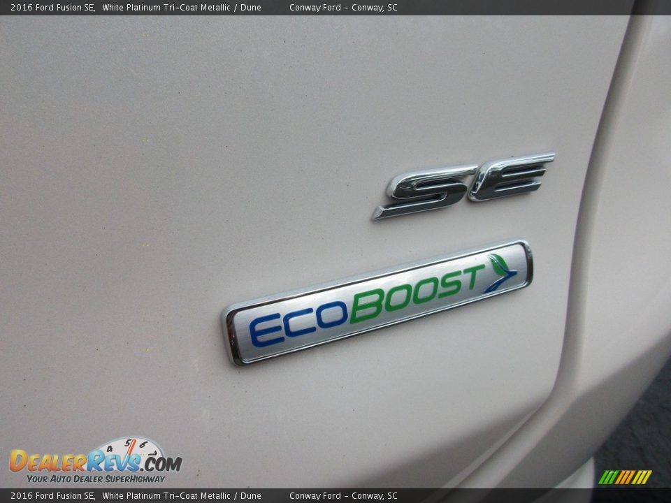 2016 Ford Fusion SE White Platinum Tri-Coat Metallic / Dune Photo #4