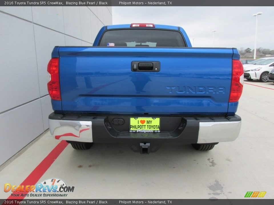2016 Toyota Tundra SR5 CrewMax Blazing Blue Pearl / Black Photo #5