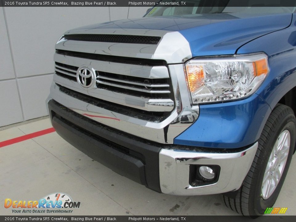2016 Toyota Tundra SR5 CrewMax Blazing Blue Pearl / Black Photo #10