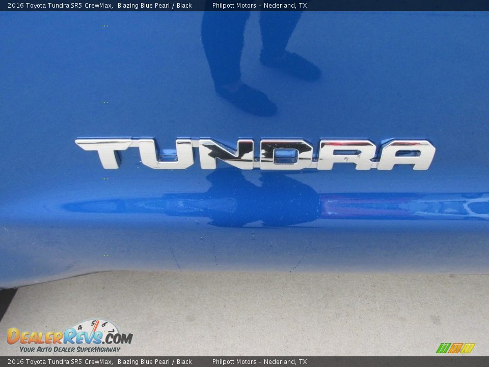 2016 Toyota Tundra SR5 CrewMax Blazing Blue Pearl / Black Photo #13