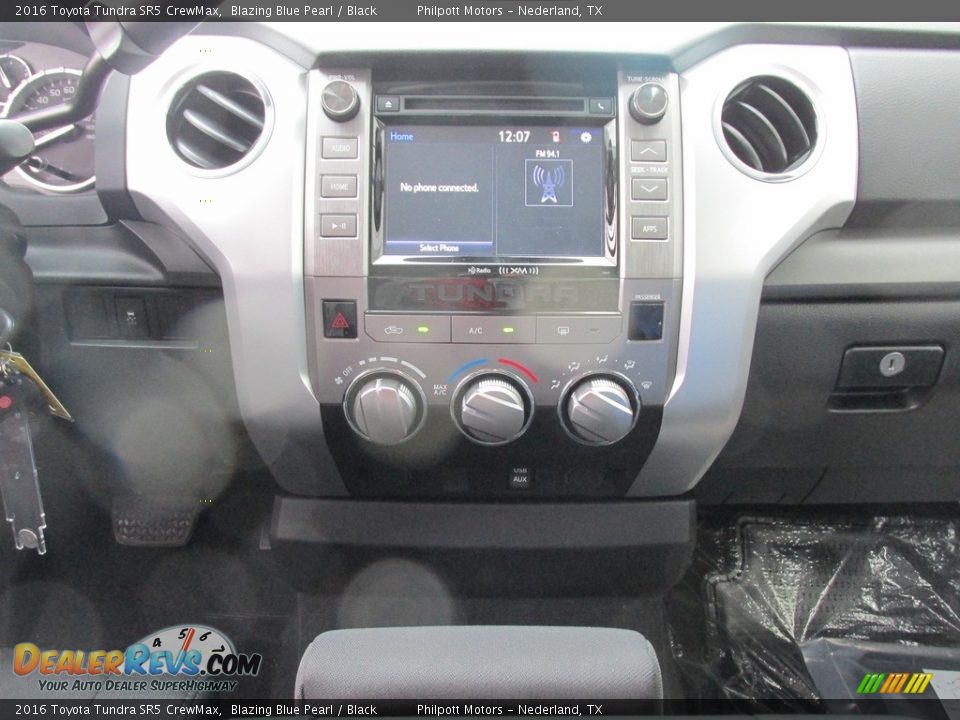 2016 Toyota Tundra SR5 CrewMax Blazing Blue Pearl / Black Photo #23