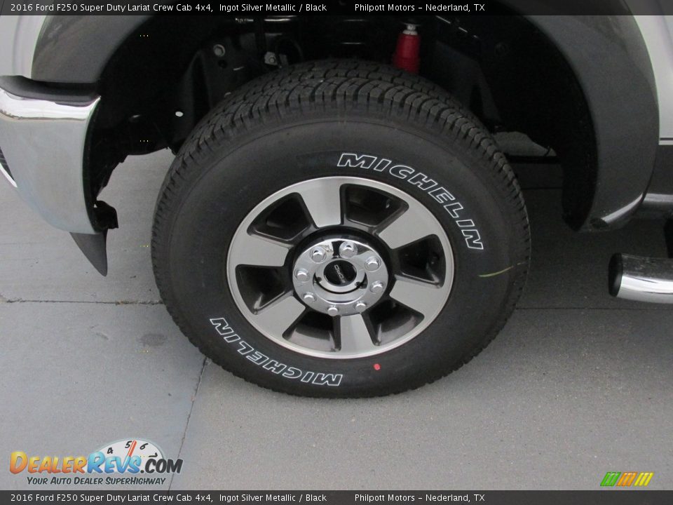 2016 Ford F250 Super Duty Lariat Crew Cab 4x4 Ingot Silver Metallic / Black Photo #11