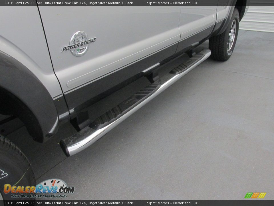 2016 Ford F250 Super Duty Lariat Crew Cab 4x4 Ingot Silver Metallic / Black Photo #12